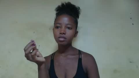 Snapshot of rasoanirinaa chatting on February 16, 2026, 12:12 pm rasoanirinaa online show from February 16, 2026, 12:12 pm