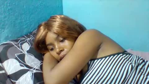 rasoelysca online show from January 15, 2026, 2:32 pm