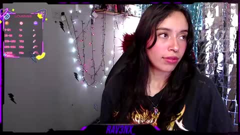   online show from April 15, 2026, 4:14 pm