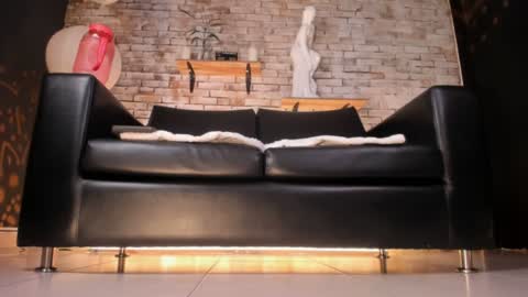 Snapshot of rave_paradise chatting on February 5, 2025, 7:10 pm   online show from February 5, 2025, 7:10 pm