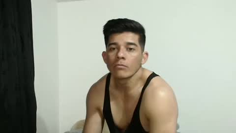 raven20081024 online show from November 16, 2025, 3:45 am