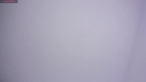 Snapshot of raven__white1 chatting on February 18, 2025, 1:43 am Raven online show from February 18, 2025, 1:43 am