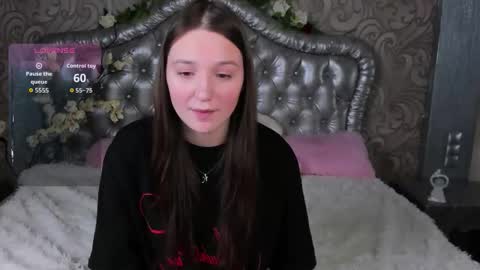 Snapshot of raven_crowe chatting on February 24, 2026, 1:31 pm Raven online show from February 24, 2026, 1:31 pm