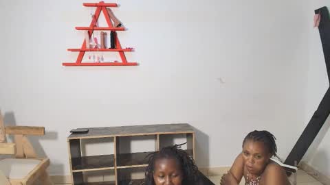 Snapshot of raven_lizzy chatting on June 2, 2026, 11:40 pm raven_lizzy online show from June 2, 2026, 11:40 pm