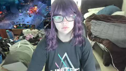 raven_moore_ online show from October 7, 2025, 9:12 pm