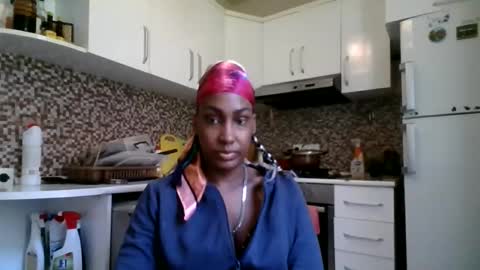 ravenbby online show from April 17, 2026, 8:28 am