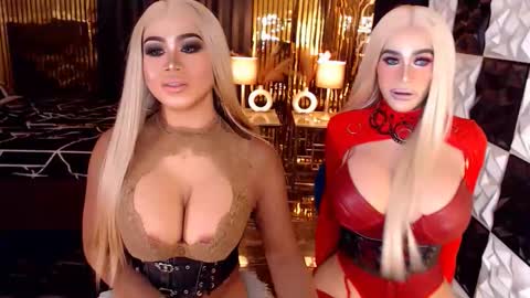 ravenmystiquex online show from April 6, 2026, 9:21 am