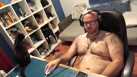 ravingr3d3 online show from October 14, 2025, 11:05 pm