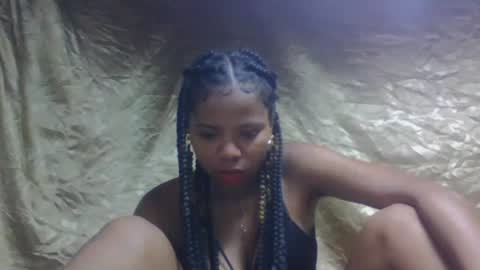 ravomamy online show from November 20, 2025, 3:56 pm