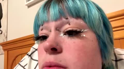 Snapshot of ravyn_xoxo chatting on September 12, 2025, 2:17 pm Ravynn 3 online show from September 12, 2025, 2:17 pm