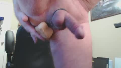 ray23120000 online show from February 15, 2026, 2:47 pm