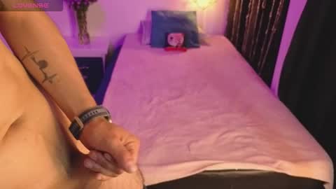 rayan_ortiz online show from November 20, 2025, 4:56 am