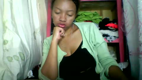 rayana_69 online show from May 24, 2026, 1:05 pm