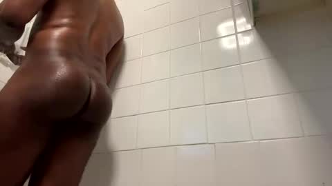 Snapshot of raydick1919 chatting on January 3, 2025, 8:21 am Raydick online show from January 3, 2025, 8:21 am