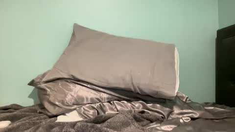 raymondg8596 online show from February 7, 2025, 1:58 am