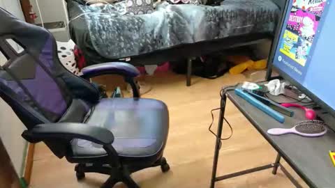 raynes_lair34 online show from March 25, 2026, 6:25 pm