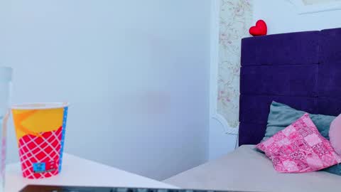 RaysaDrake online show from April 8, 2026, 3:06 am