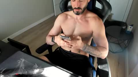 raysexparty online show from April 28, 2026, 6:51 am