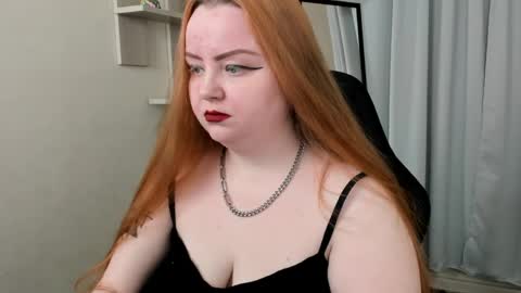Snapshot of razoom_emma chatting on June 4, 2026, 9:10 pm Emma Razumovskaya online show from June 4, 2026, 9:10 pm