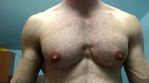 razorramon13 online show from May 18, 2026, 6:47 pm