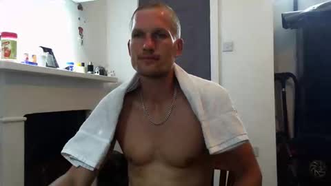 Snapshot of reallyman7 chatting on May 24, 2026, 9:42 pm Ask me online show from May 24, 2026, 9:42 pm