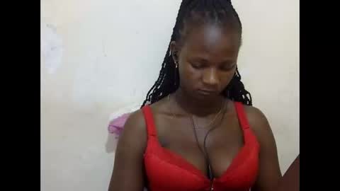 Snapshot of realqueen_ chatting on March 5, 2025, 6:23 am queen online show from March 5, 2025, 6:23 am