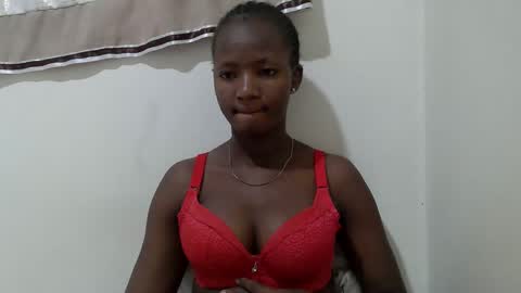 Snapshot of realqueen_ chatting on November 1, 2025, 4:25 am queen online show from November 1, 2025, 4:25 am