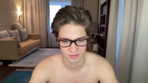 AliceEve online show from December 8, 2024, 7:37 am