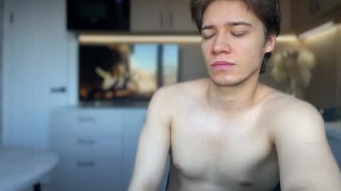 AliceEve online show from February 20, 2025, 12:36 pm