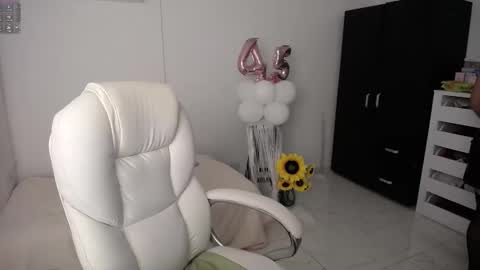 REBECA online show from January 24, 2025, 11:23 pm