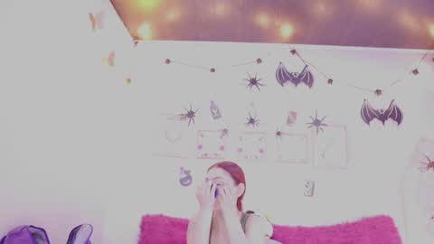 Rebeca  online show from October 16, 2025, 12:39 pm