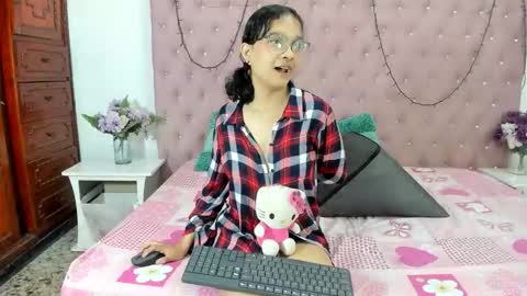 Rebeca... online show from February 26, 2026, 1:10 pm