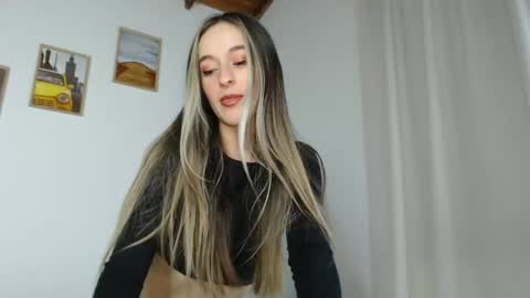 Becca Johnsoon online show from February 14, 2025, 1:23 am