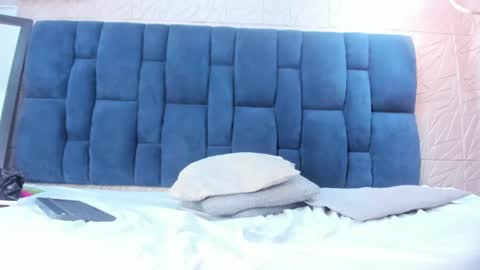 Snapshot of rebecca_mitchell chatting on January 27, 2025, 2:46 pm Rebecca online show from January 27, 2025, 2:46 pm