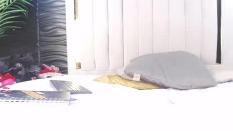 Snapshot of rebecca_mitchell chatting on March 8, 2025, 5:54 pm Rebecca online show from March 8, 2025, 5:54 pm