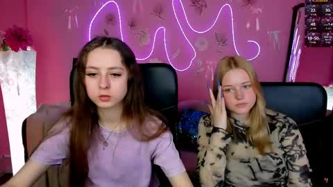 Snapshot of rebecca_smile_ chatting on April 23, 2026, 12:15 pm rebecca_smile_ online show from April 23, 2026, 12:15 pm