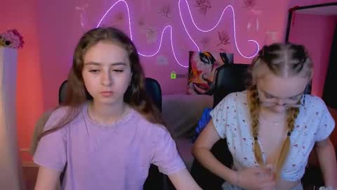 Snapshot of rebecca_smile_ chatting on June 3, 2026, 7:08 pm rebecca_smile_ online show from June 3, 2026, 7:08 pm