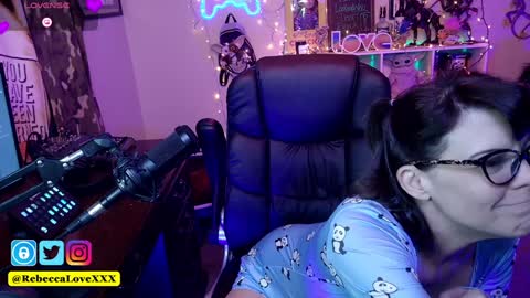 Snapshot of rebeccalovexxx chatting on February 3, 2025, 9:07 pm Rebecca Love online show from February 3, 2025, 9:07 pm