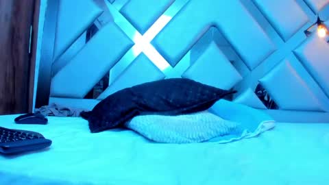 rebeccamitchell_ online show from June 1, 2026, 1:35 pm