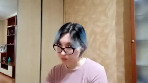 Snapshot of rebeckaaspinwall chatting on February 18, 2026, 2:13 pm Zoe online show from February 18, 2026, 2:13 pm