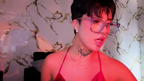 REBEKA online show from December 17, 2025, 8:04 pm