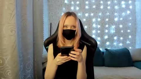 RebesaOlset online show from December 11, 2024, 4:31 pm