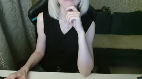 RebesaOlset online show from February 7, 2025, 3:52 pm