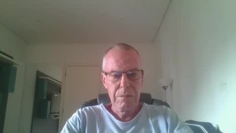 Rene online show from January 18, 2026, 6:34 pm