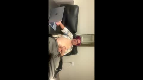 Snapshot of recordplayerer chatting on September 17, 2025, 2:52 pm Musical Genius online show from September 17, 2025, 2:52 pm