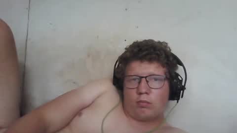 Snapshot of red454games454 chatting on January 25, 2025, 4:13 am zsax horny online show from January 25, 2025, 4:13 am