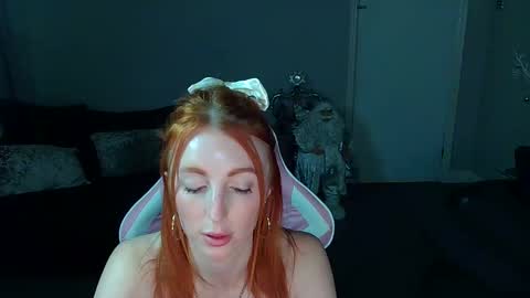 Snapshot of red_firesquirt chatting on December 23, 2024, 9:40 pm Red -  online show from December 23, 2024, 9:40 pm