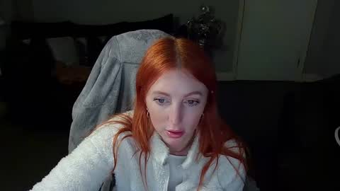 Snapshot of red_firesquirt chatting on January 8, 2025, 10:37 pm Red -  online show from January 8, 2025, 10:37 pm