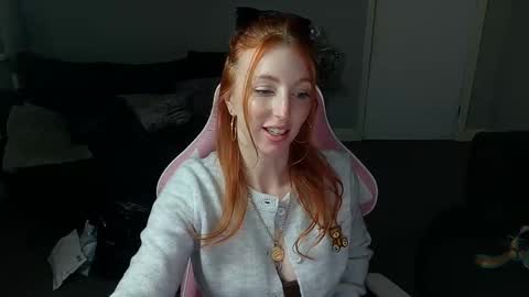 Snapshot of red_firesquirt chatting on January 20, 2025, 4:01 pm Red -  online show from January 20, 2025, 4:01 pm