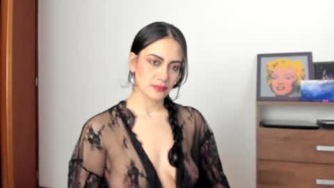 red_flower203 online show from September 11, 2025, 4:40 pm